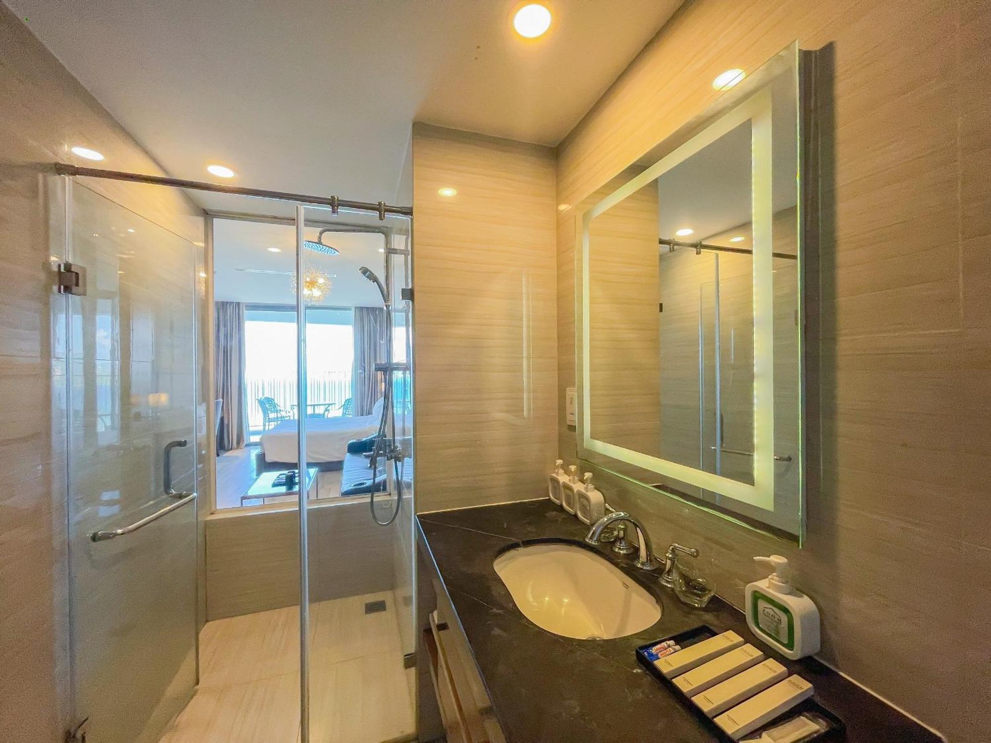 Luxury Seaview Panorama Nha Trang By Luna Eksteriør billede